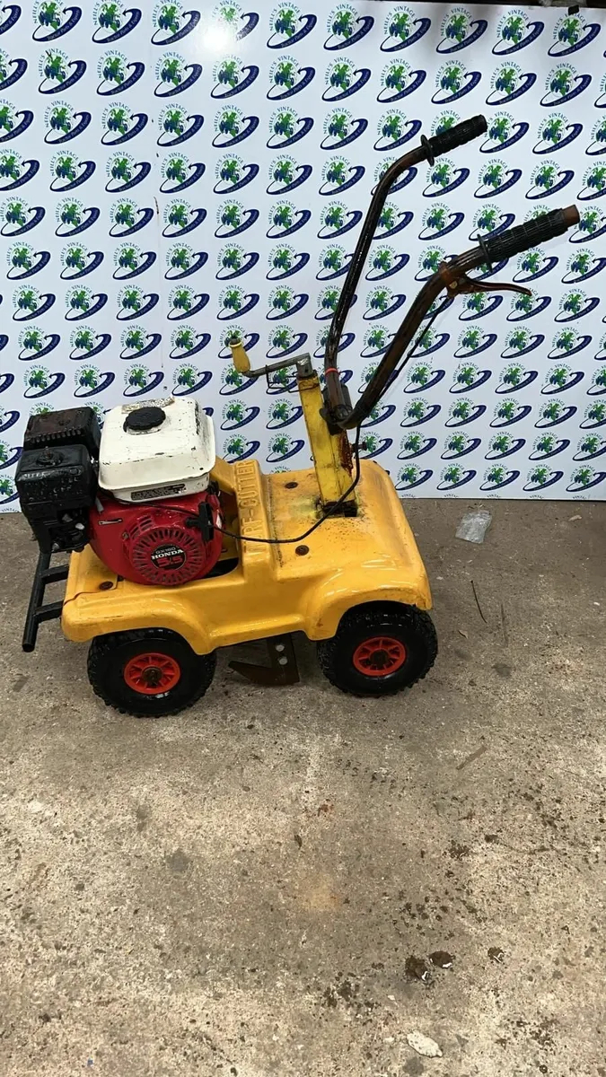 Turf Cutter / Turf Machine Honda Engine - Image 1