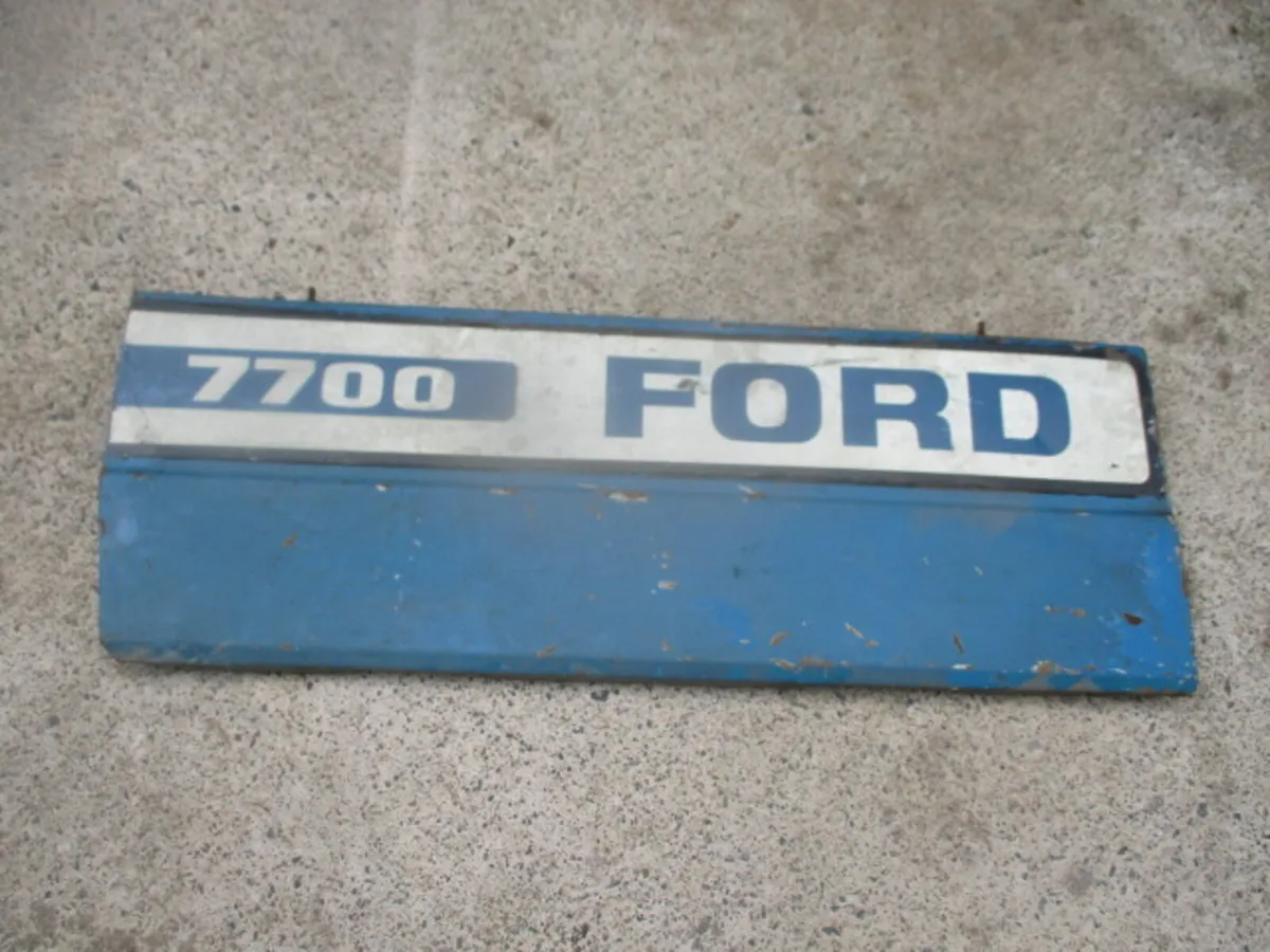 Ford 7700 Engine Cover