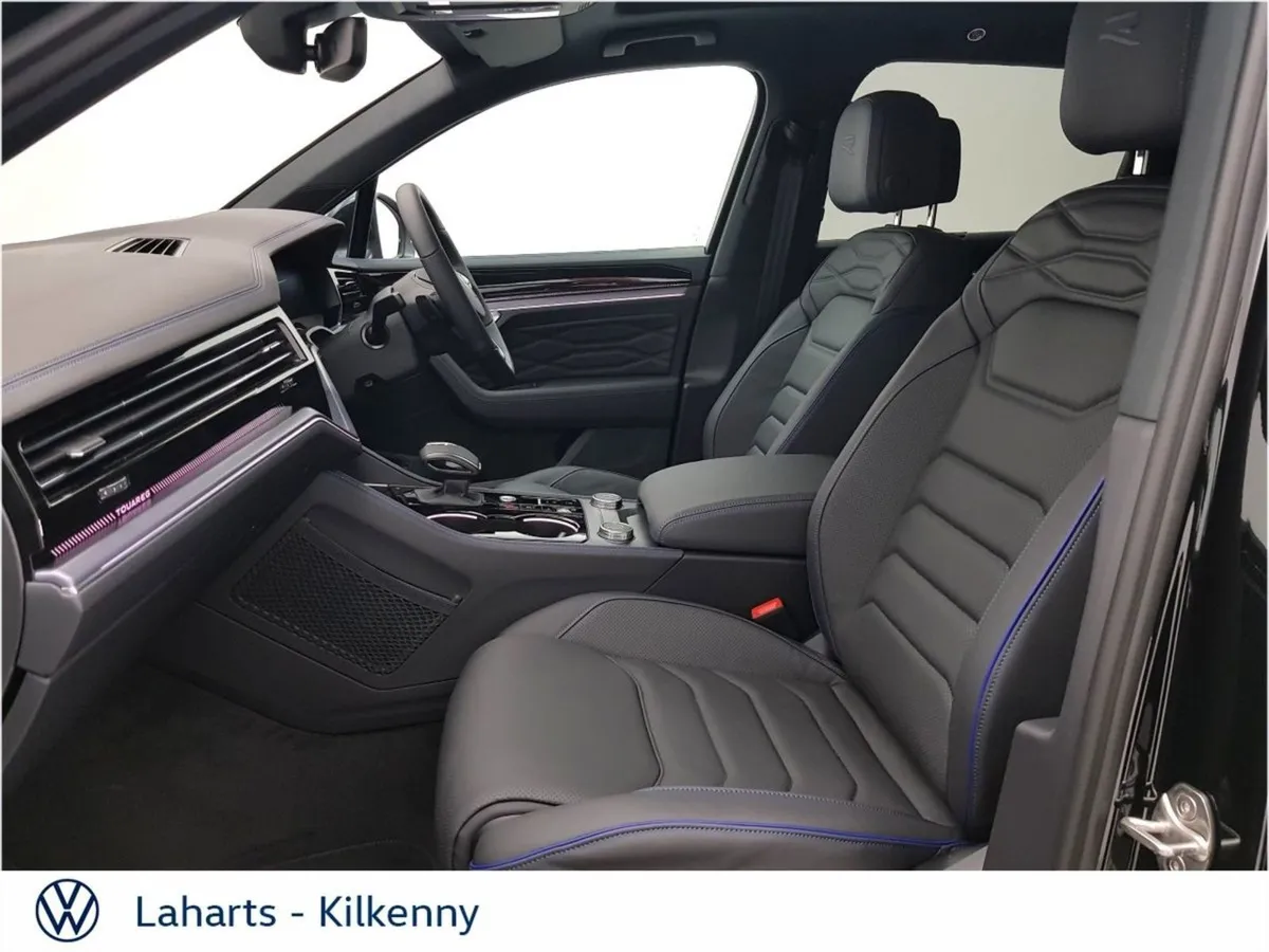 Volkswagen Touareg Touareg RMI 3.0 TSI Phev 462HP - Image 4