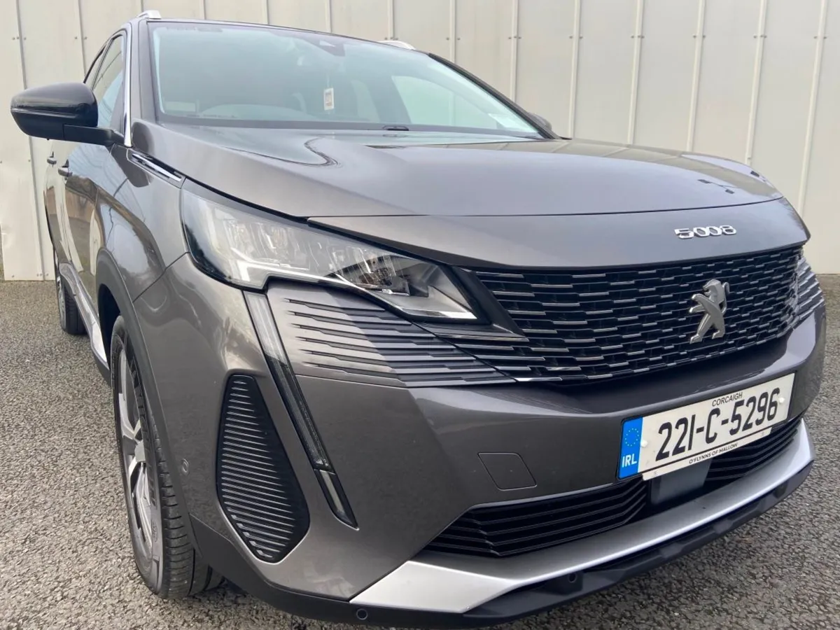 Peugeot 5008 1.5 Bluehdi 130bhp Allure - Image 1