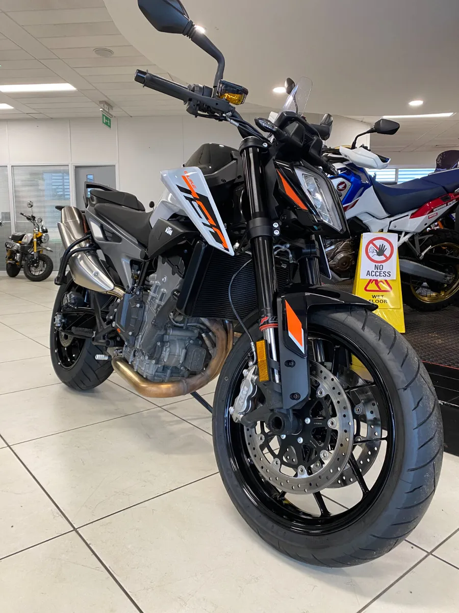 KTM 790 DUKE**Ex Demo**with Tech Pack - Image 1