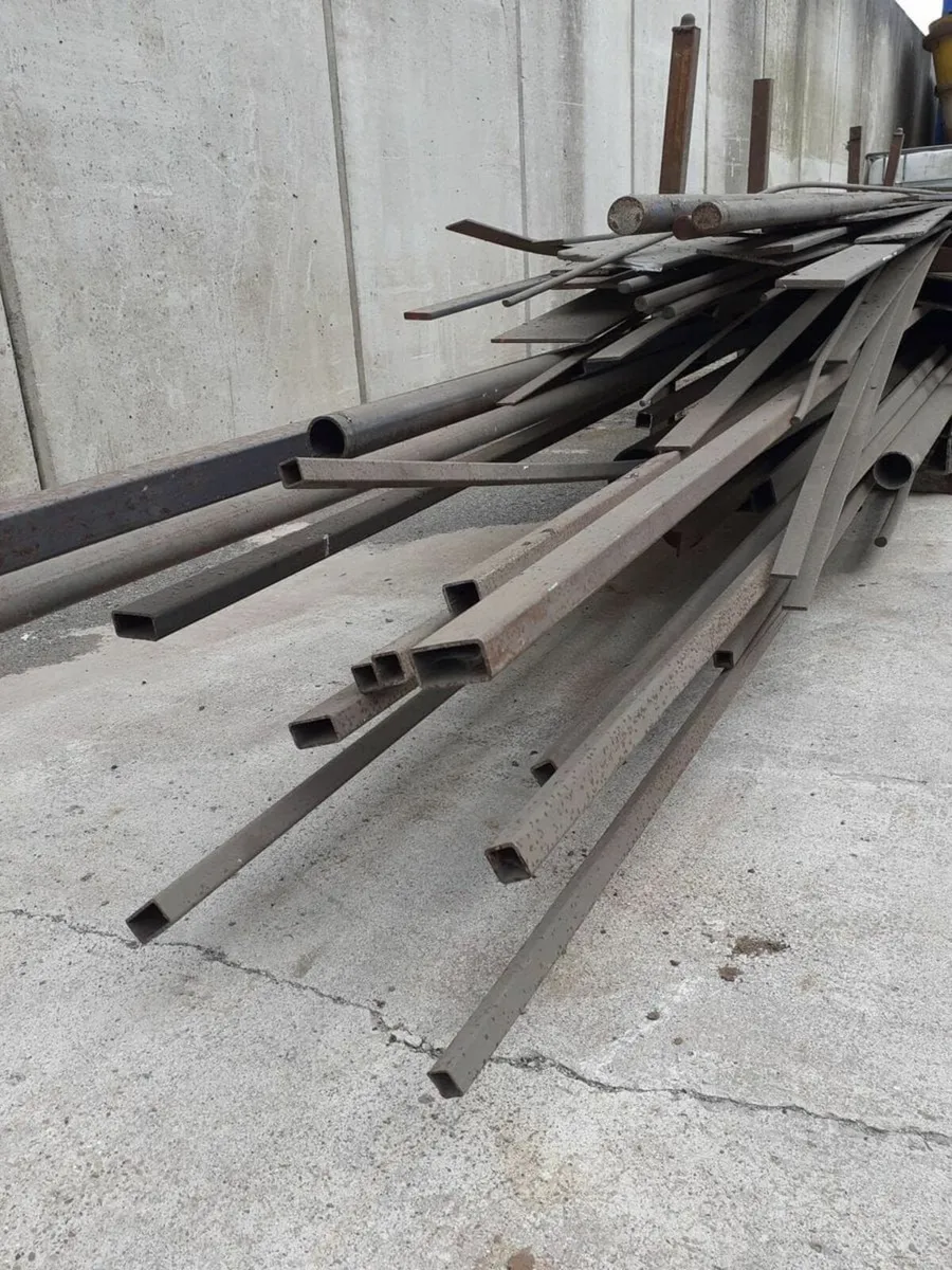 3 to 4 tons of steel lengths - Image 4