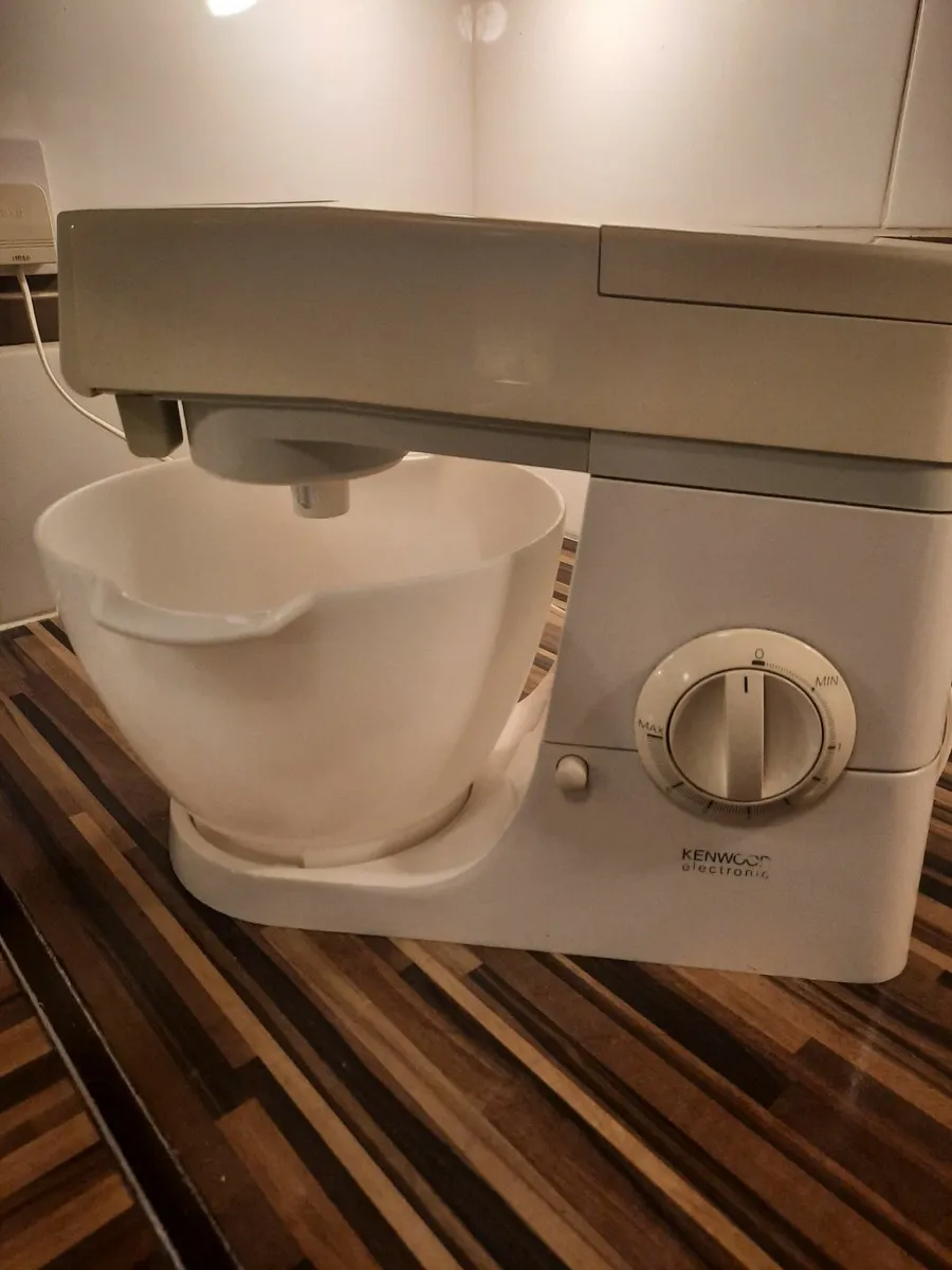 Kenwood kMix stand mixer 5L 1000w for sale in Co. Donegal for €180 on  DoneDeal