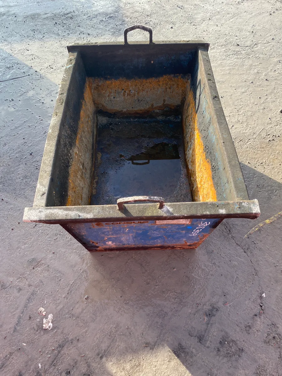 Choice of 2 Mortar Bins - Image 3