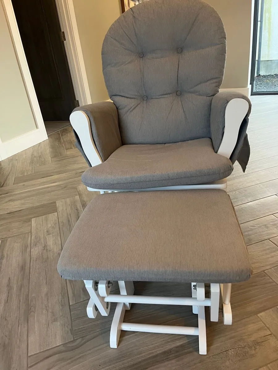 Babylo milan glider discount chair and footstool