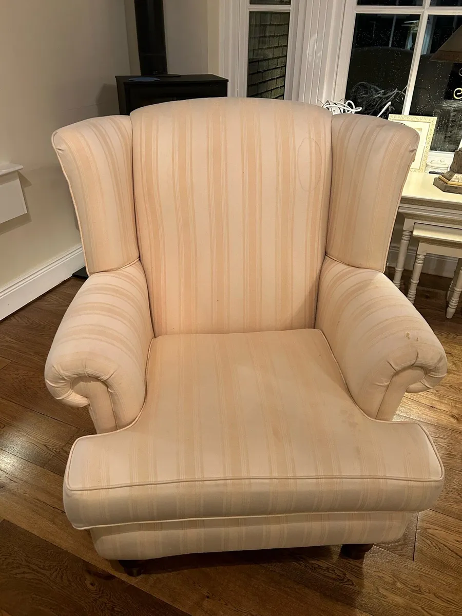 Queen Ann Chair - Image 1