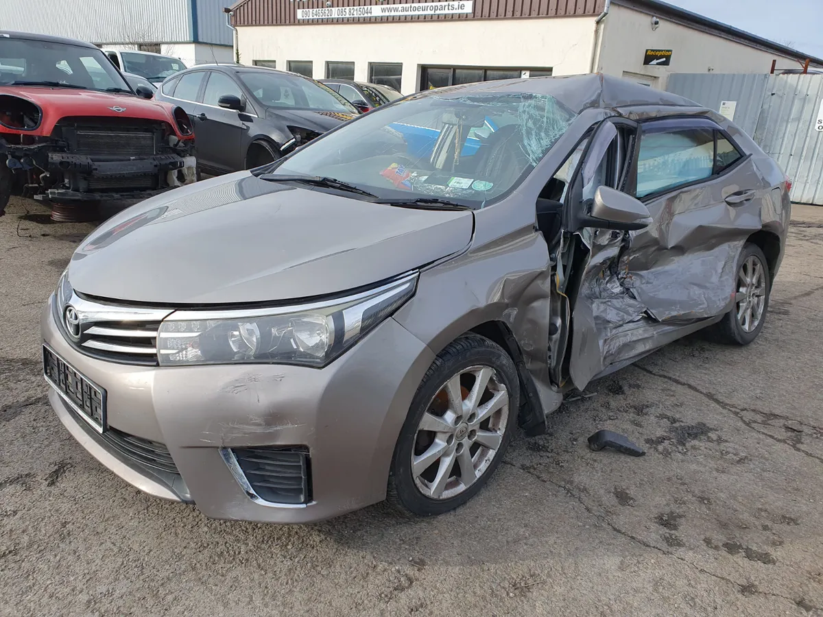 14 TOYOTA COROLLA  1.4 D-4D FOR BREAKING