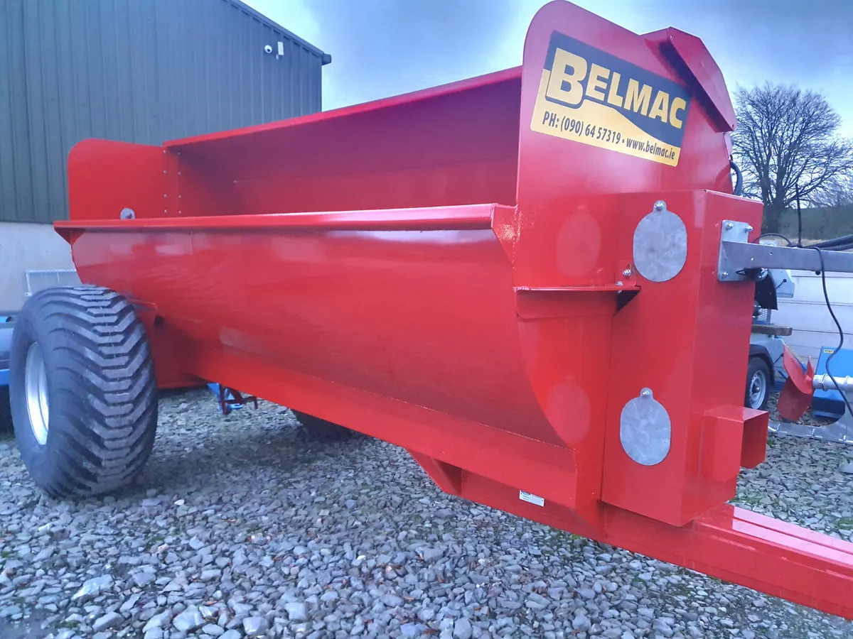 Belmac 10.5 cy Side Spreader with double rams - Image 2