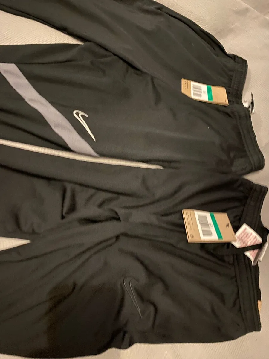 New Nike skinny tracksuit bottoms - Image 1