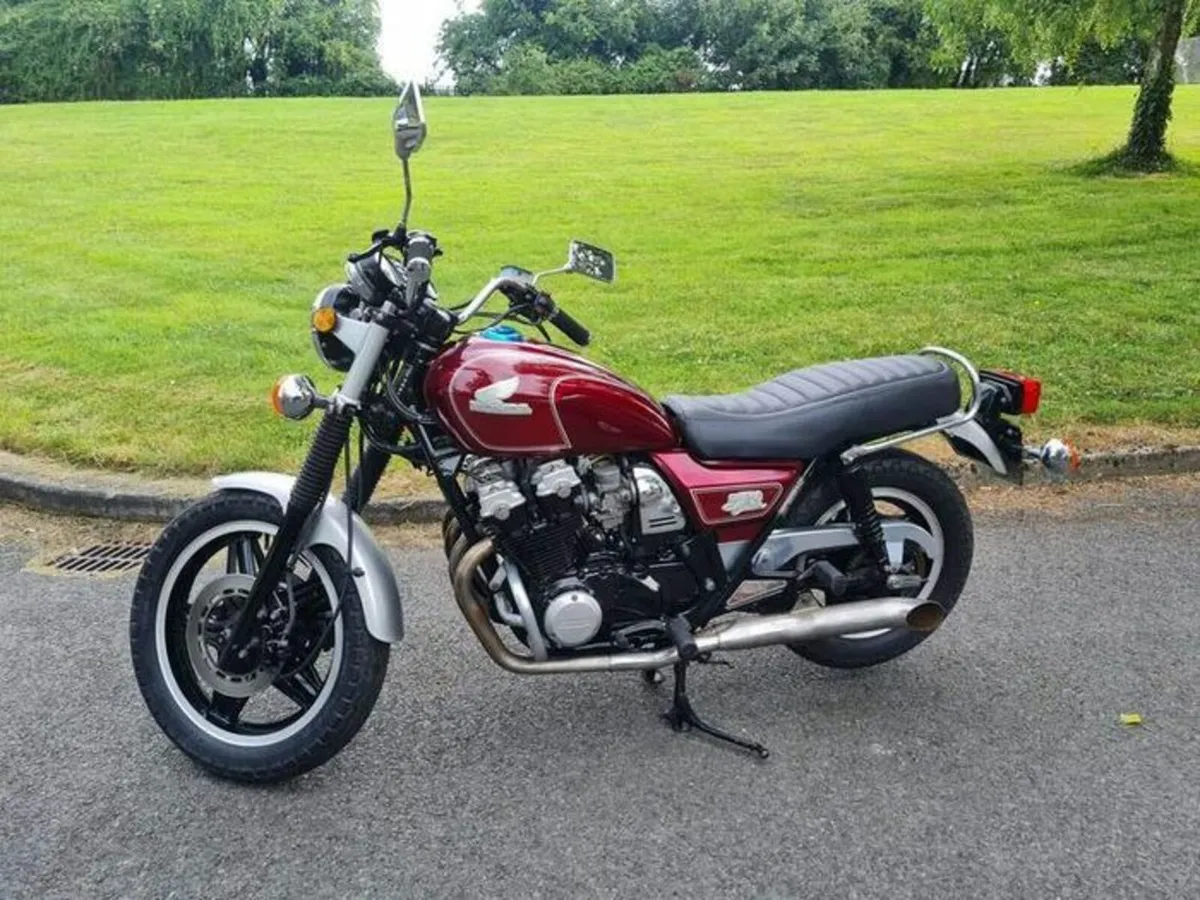 Honda cb750 custom