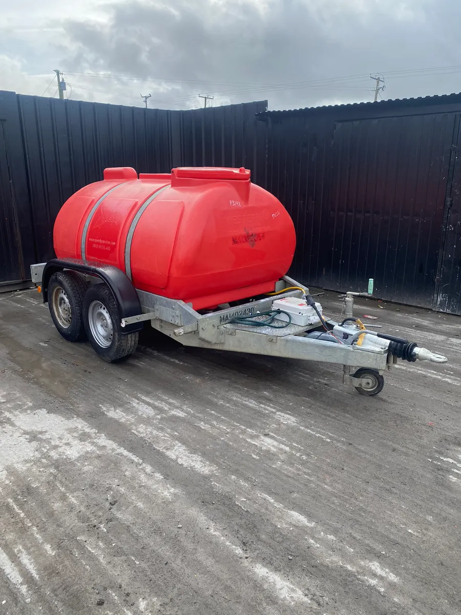 2000L Western Water Bowser