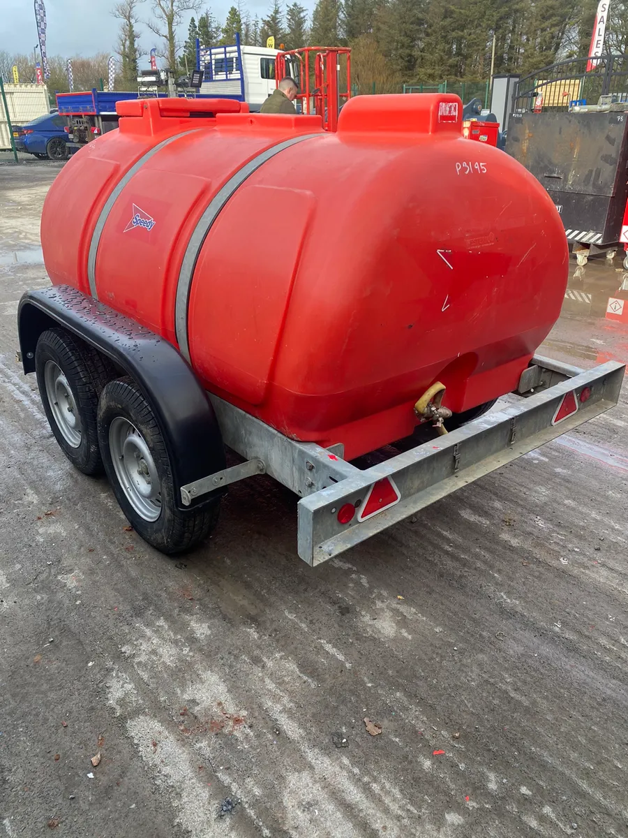 2000L Western Water Bowser - Image 3