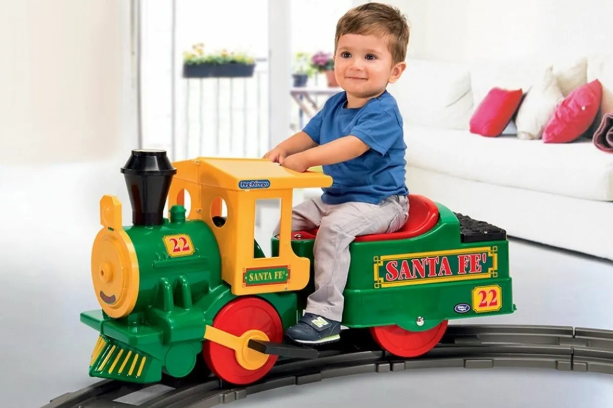 Peg Perego Santa Fé Train 6V Ride On Train - Image 1