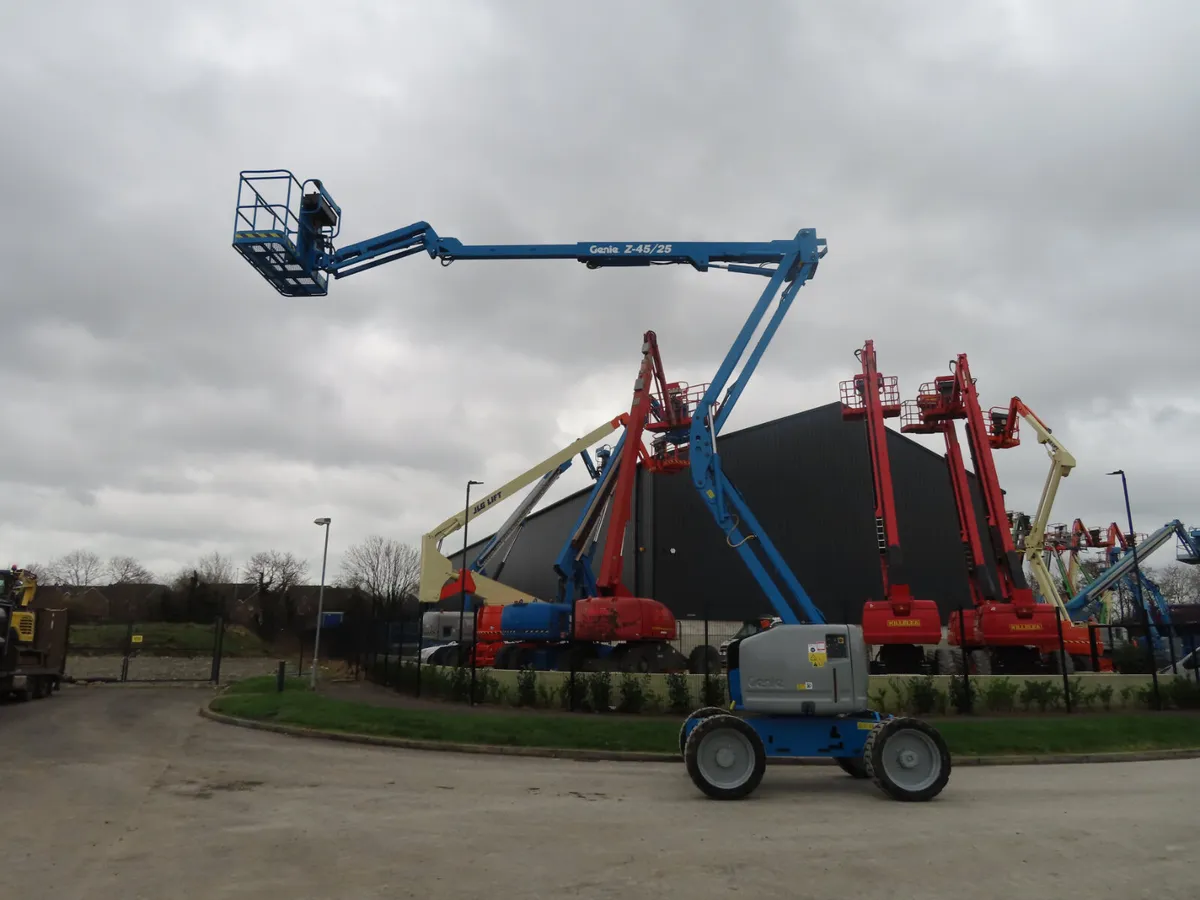 Genie Z45/25J Articulated Boom Lift SN2686 - Image 4