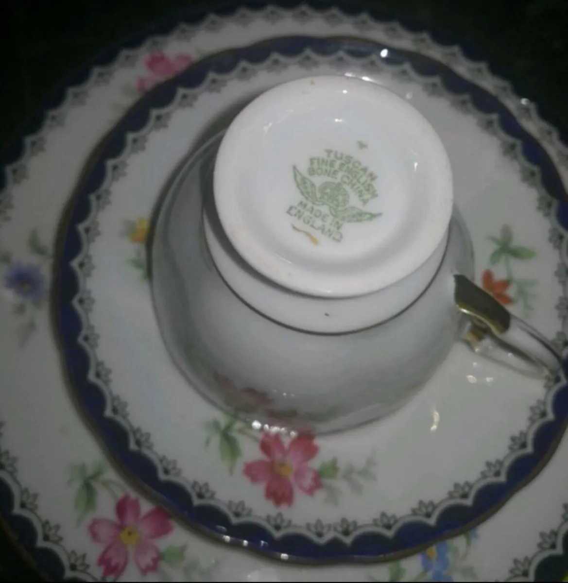 Beautiful Tuscan English fine bone china trio - Image 2