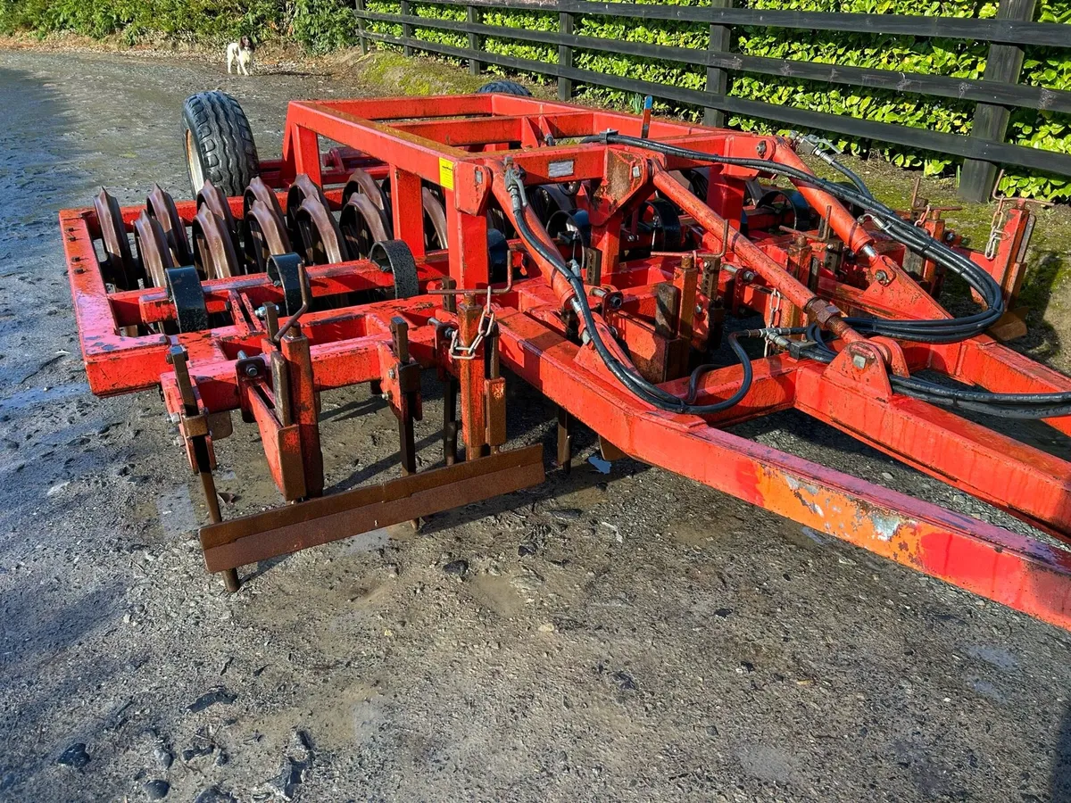 Farmforce 3m trailed furrow press - Image 4