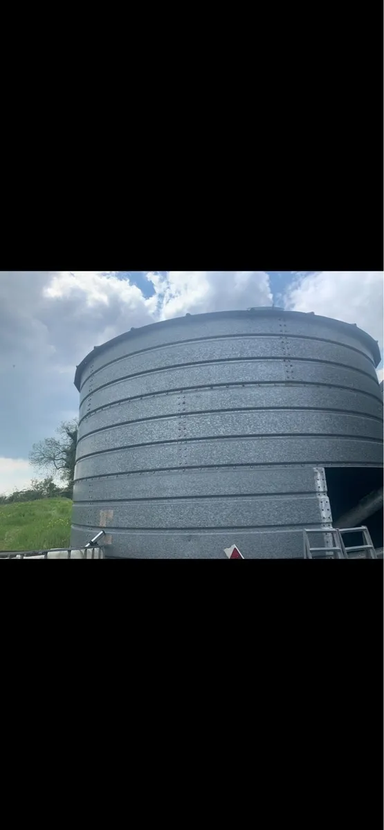 Grain silo and suitor Roller - Image 1