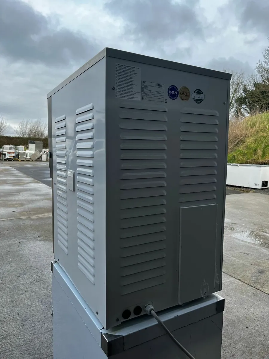 IceTeam 301 BIB Pro Ice Cream Machine for sale in Co. Louth for €15,000