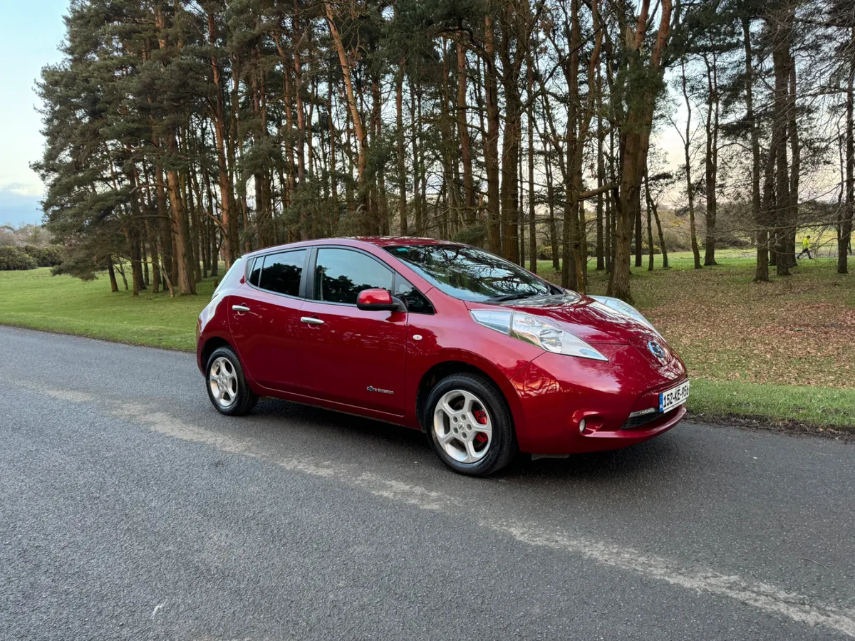 Nissan Leaf 2015 EV SV 85% Battery Health