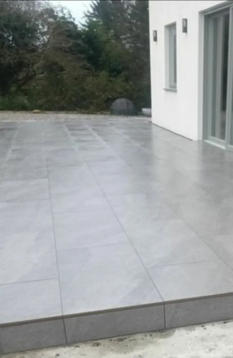Tiler and renovations, Laminate floor - Image 4