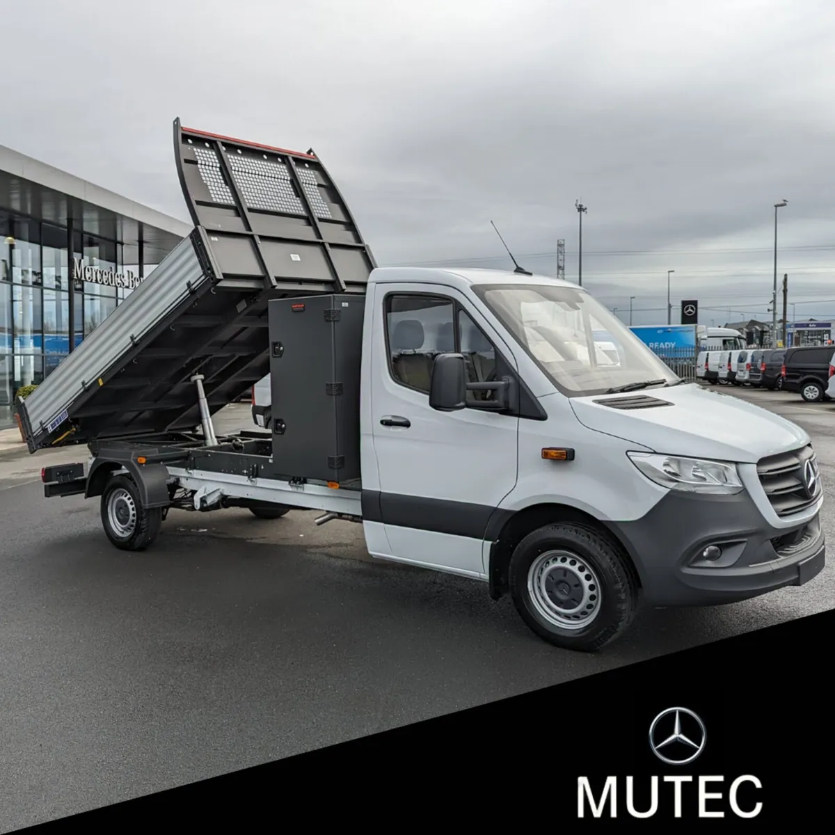 Mercedes-Benz Sprinter 315/43 Tipper Body - Image 2