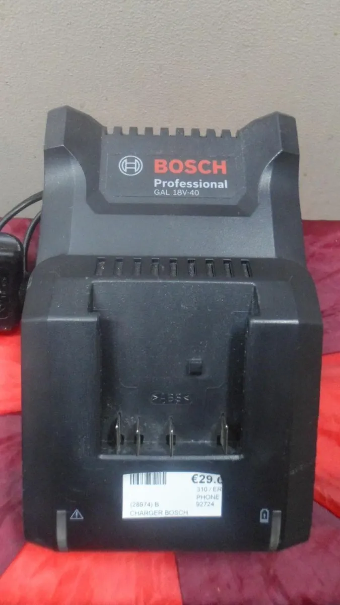 Bosch Battery Charger (GAL 18V-40)