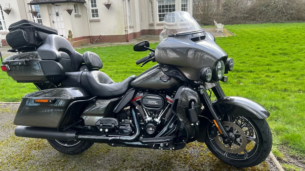 Harley Ultra CVO - Image 2