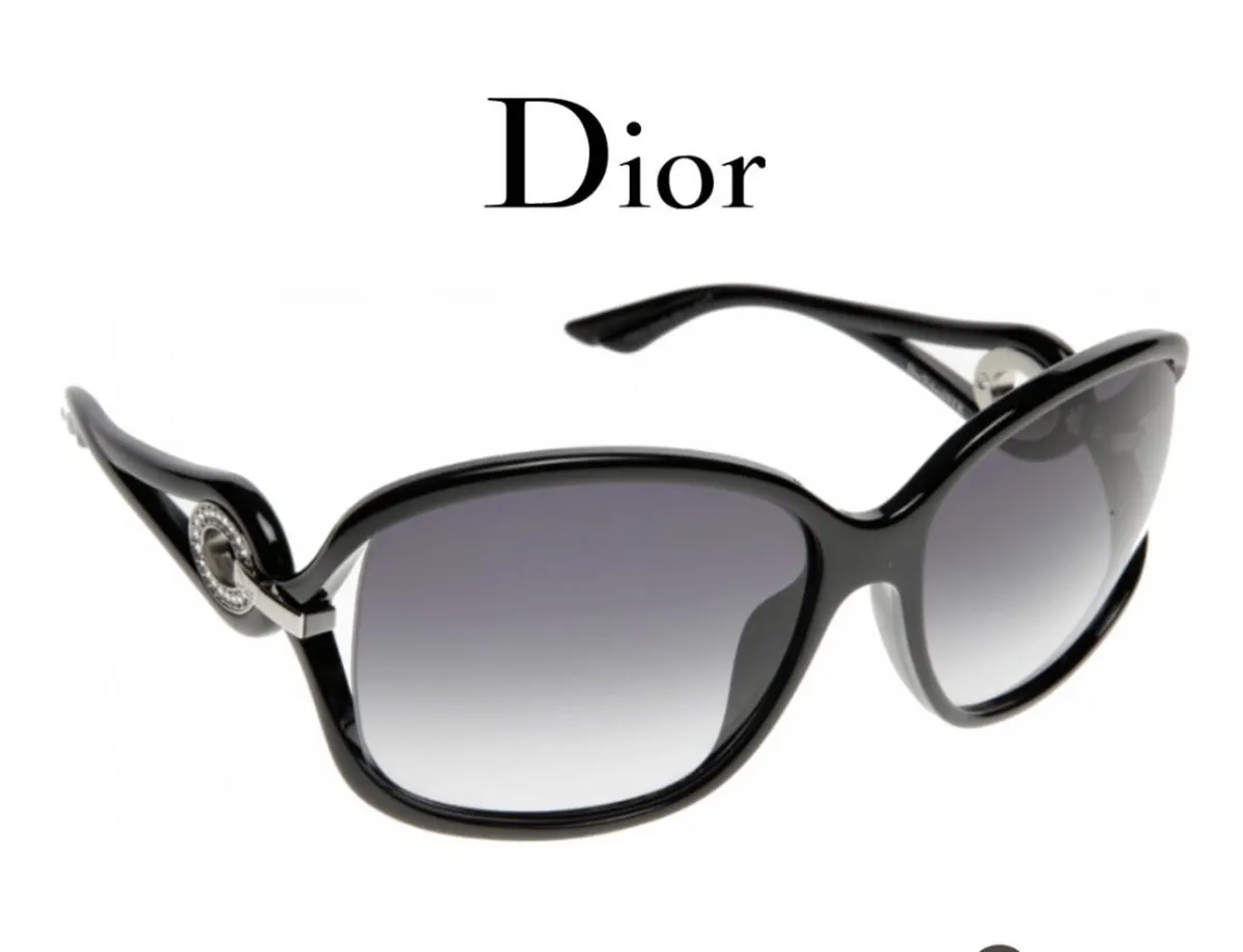 Dior volute sales