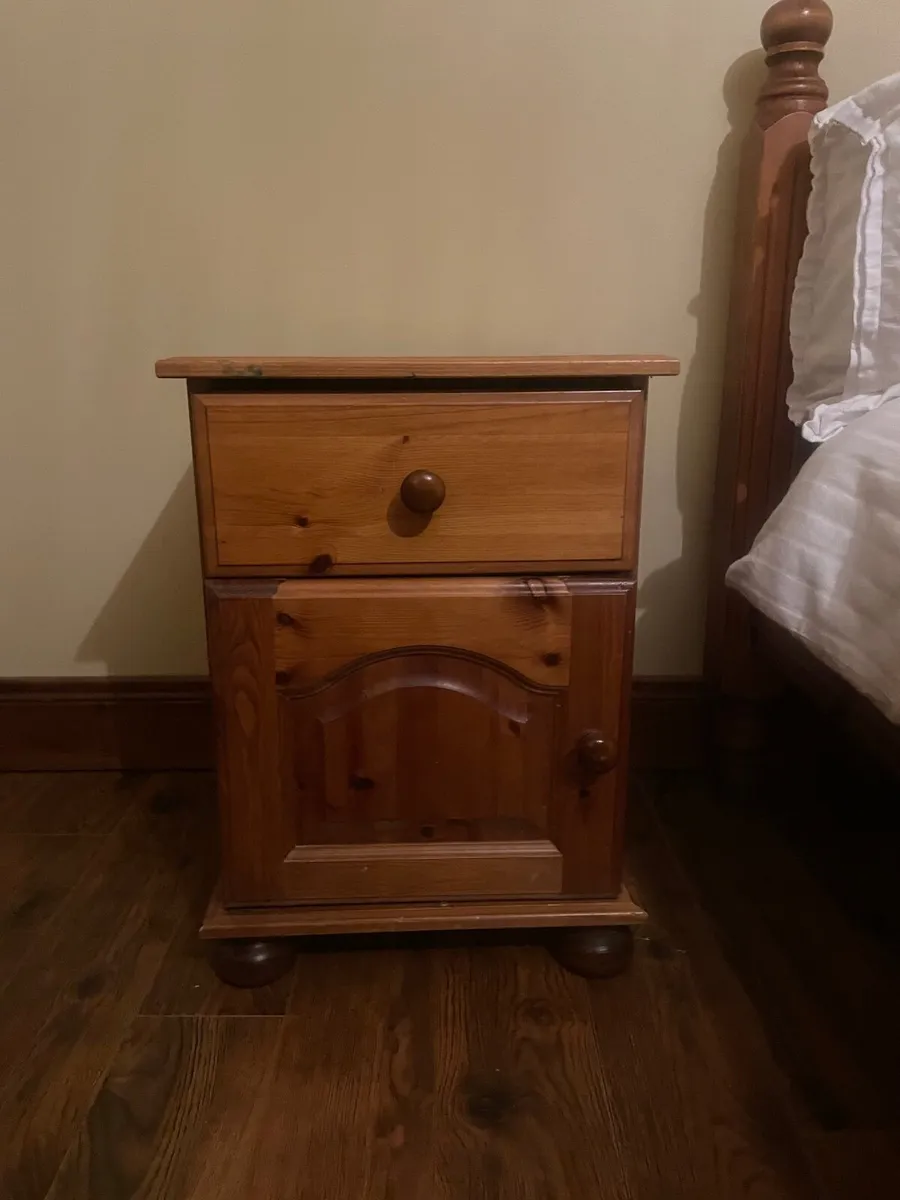 Bedroom Furniture for sale in Co. Mayo for €400 on DoneDeal