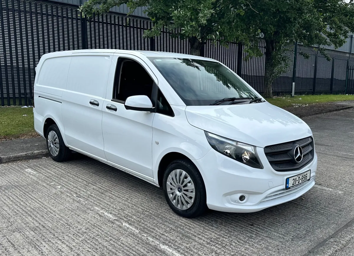 211 Mercedes-Benz Vito Long Wheel Base