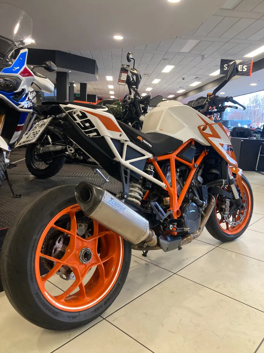 2016 KTM 1290 Superduke Special Edition - Image 3