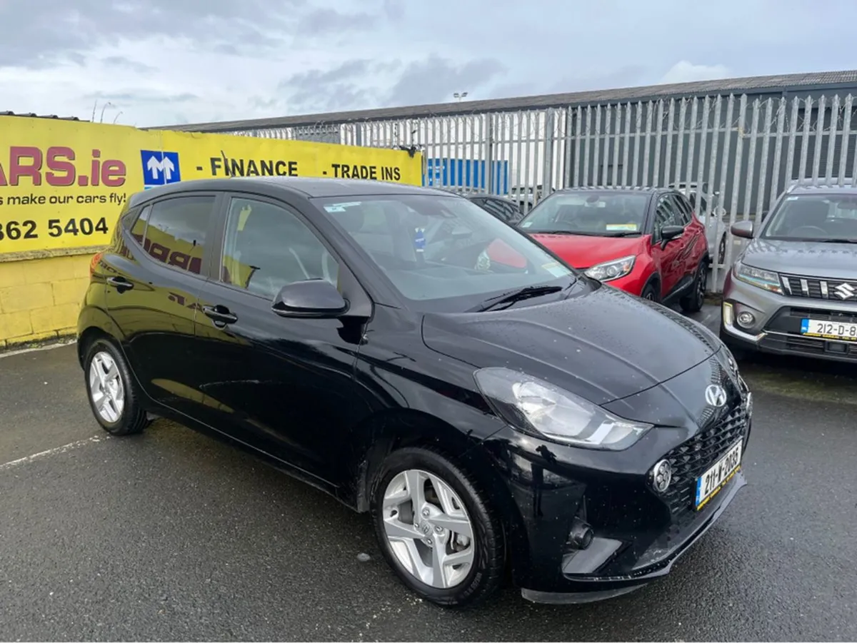 Hyundai i10 Deluxe 5DR Finance Available own This