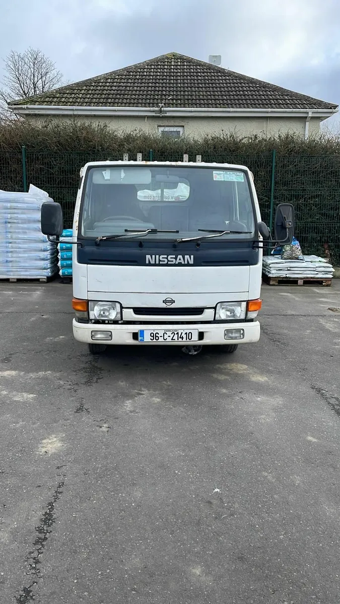 Nissan Atlas 96 Tested until 09/24