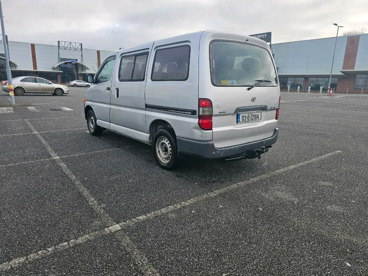 Toyota hiace vans for best sale sale on done deal