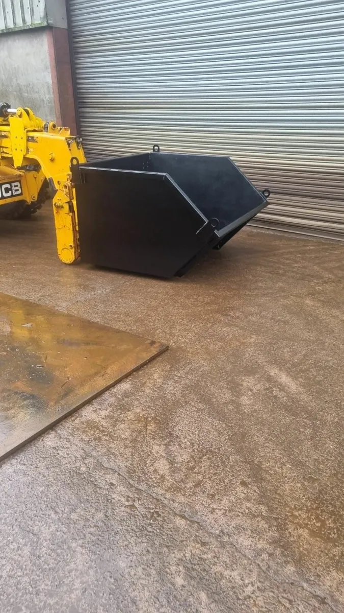 JCB Qfit 5ft Skip, Telehandler - Image 2