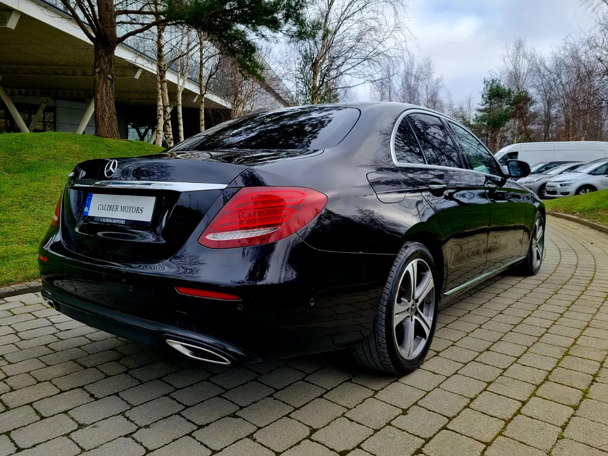 Mercedes E200 SE Widescreen Auto - Image 3