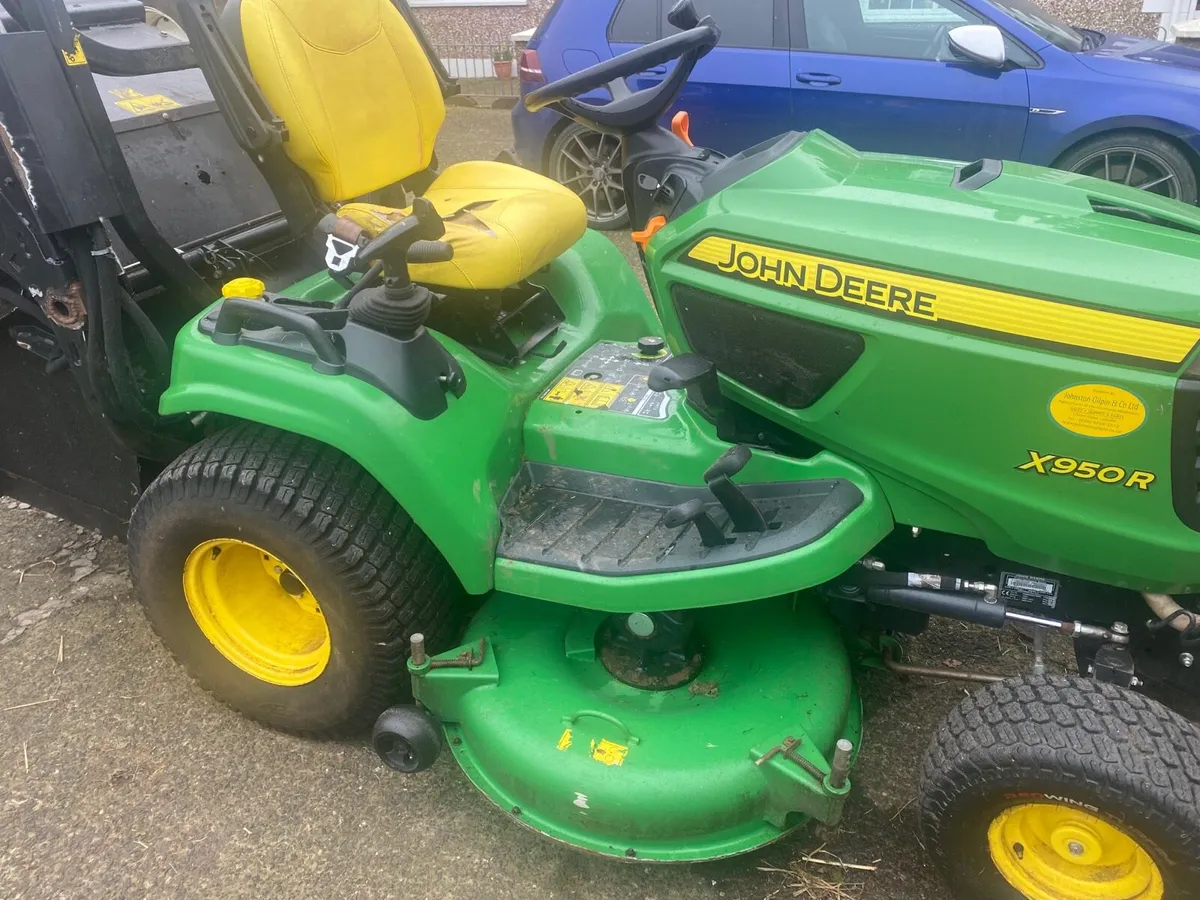 John Deere X950R lawn mower