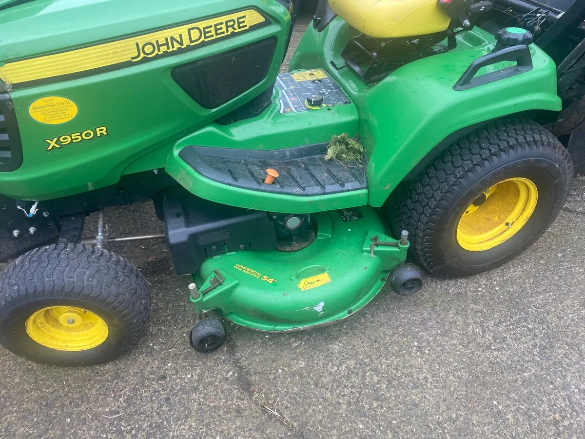 John Deere X950R lawn mower - Image 2