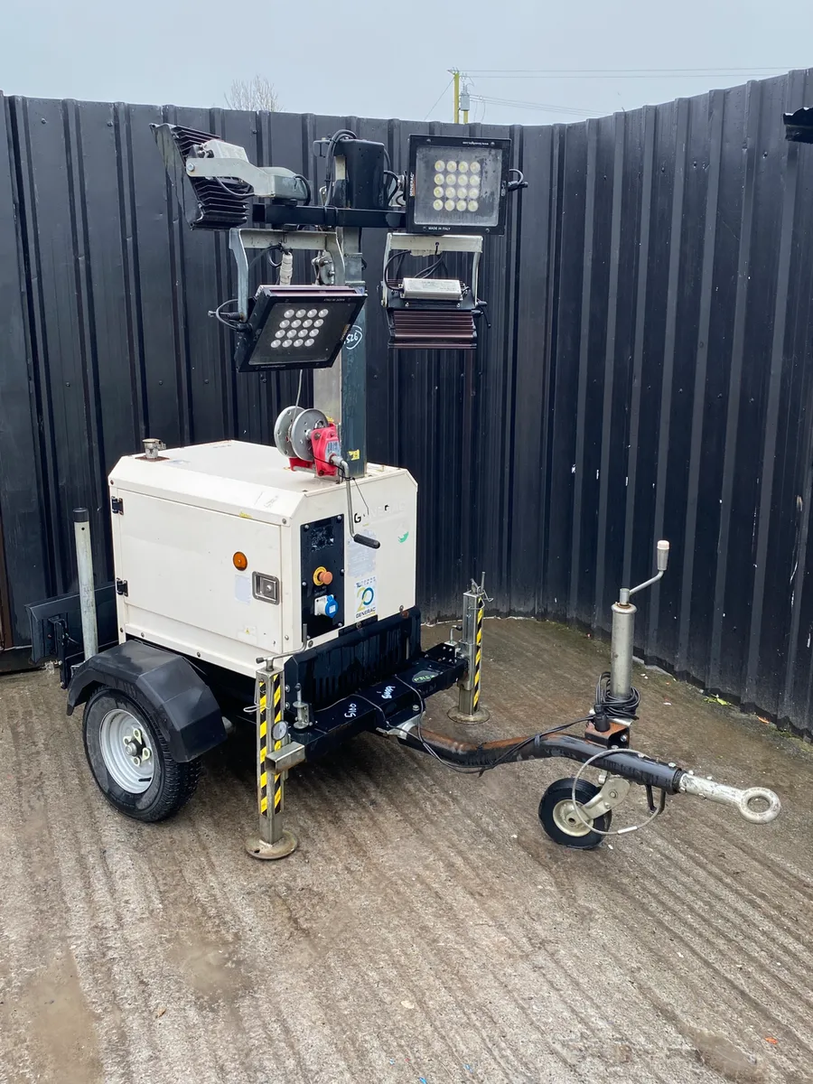 MT1 Lighting Tower - Image 1