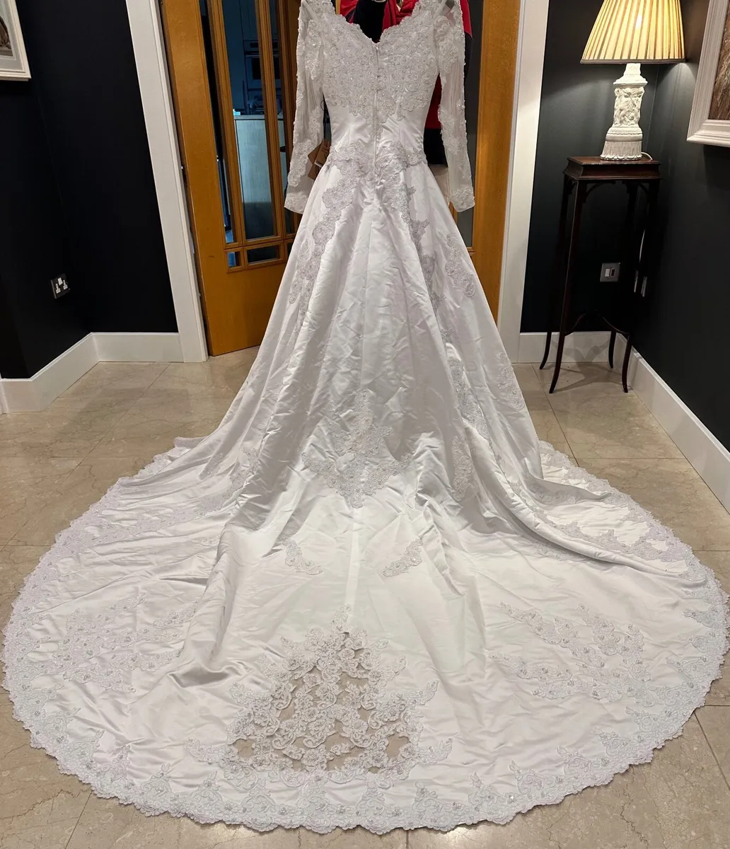 Done deal 2024 wedding dresses