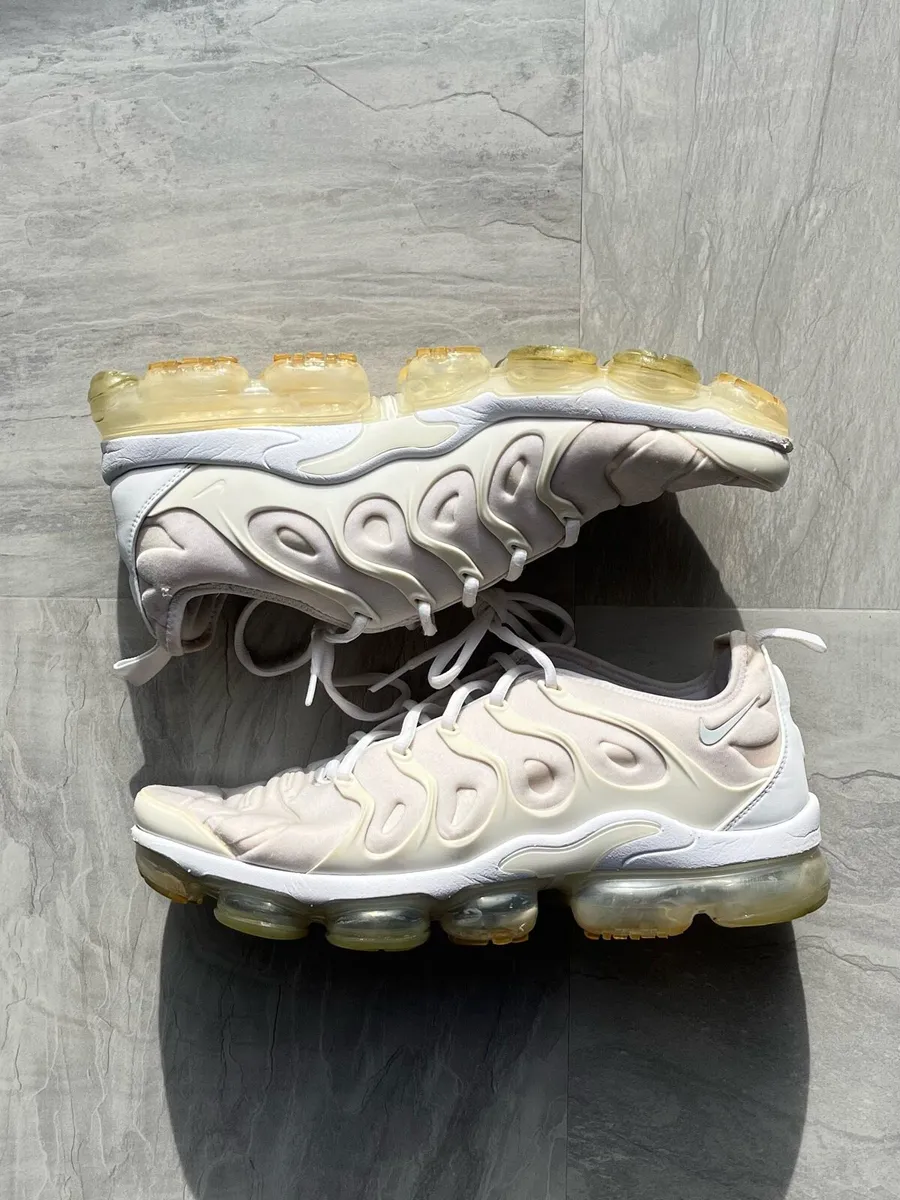 Nike air vapormax plus string & black desert gum online