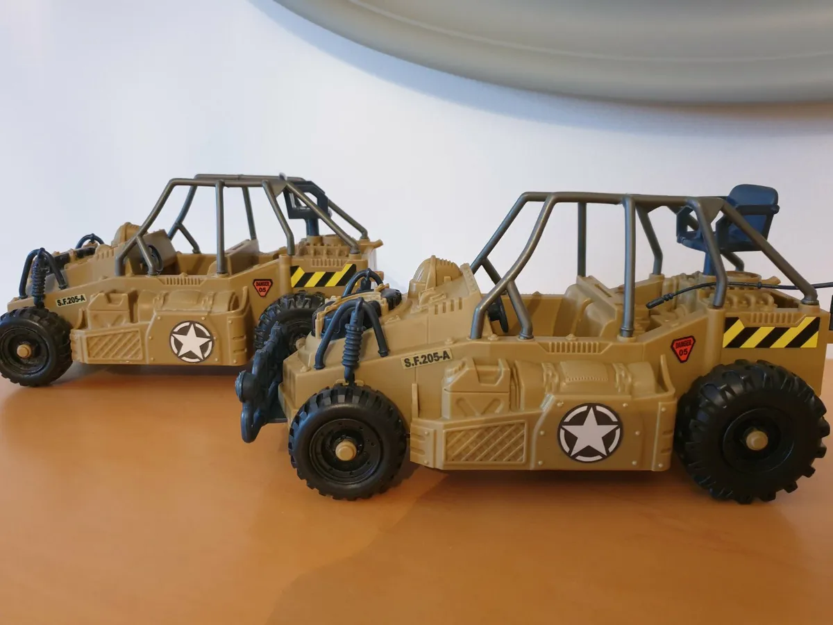 Army best sale vehicle toys