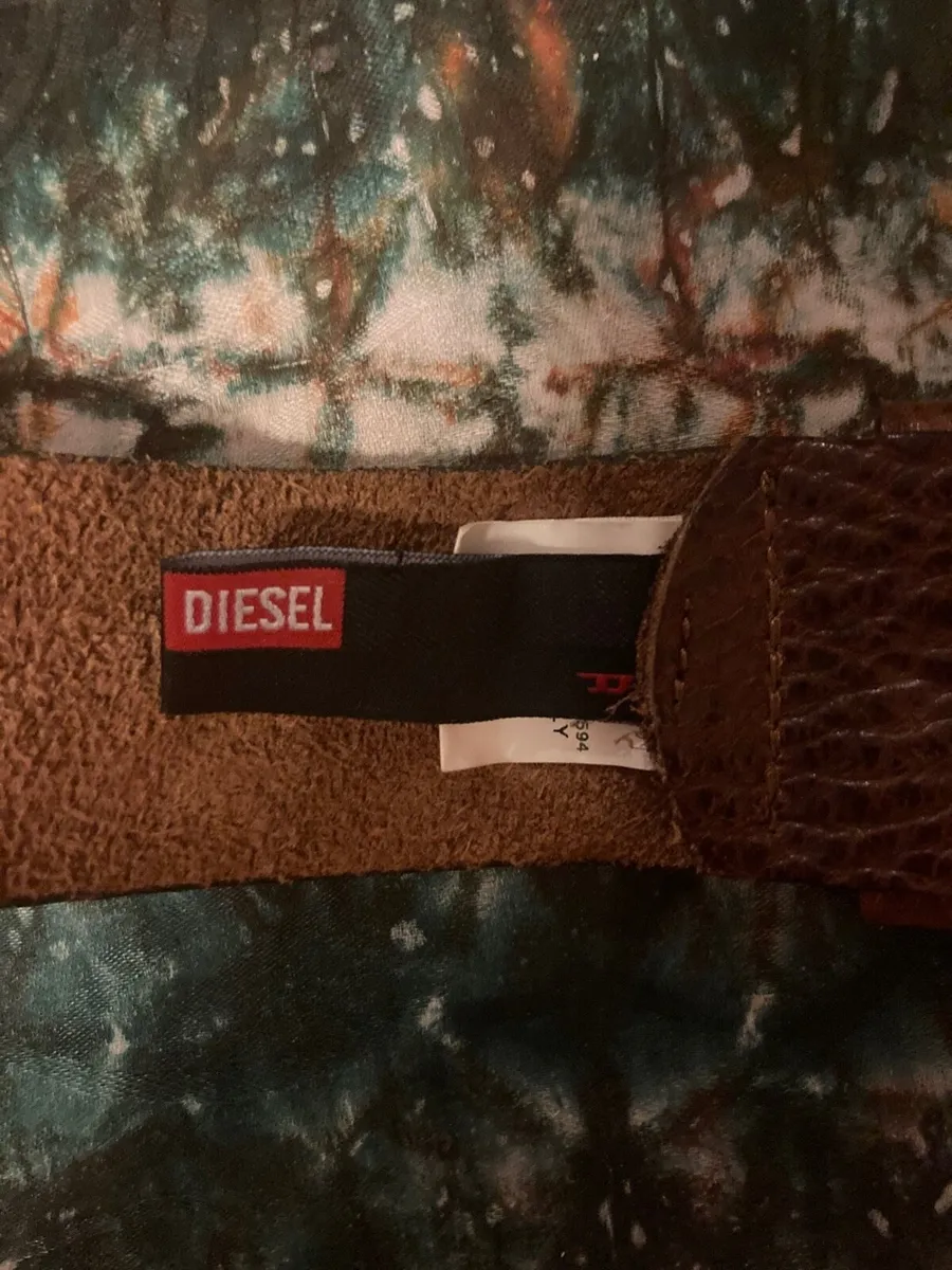 Diesel made in Italy leather belt with buckle - Image 3