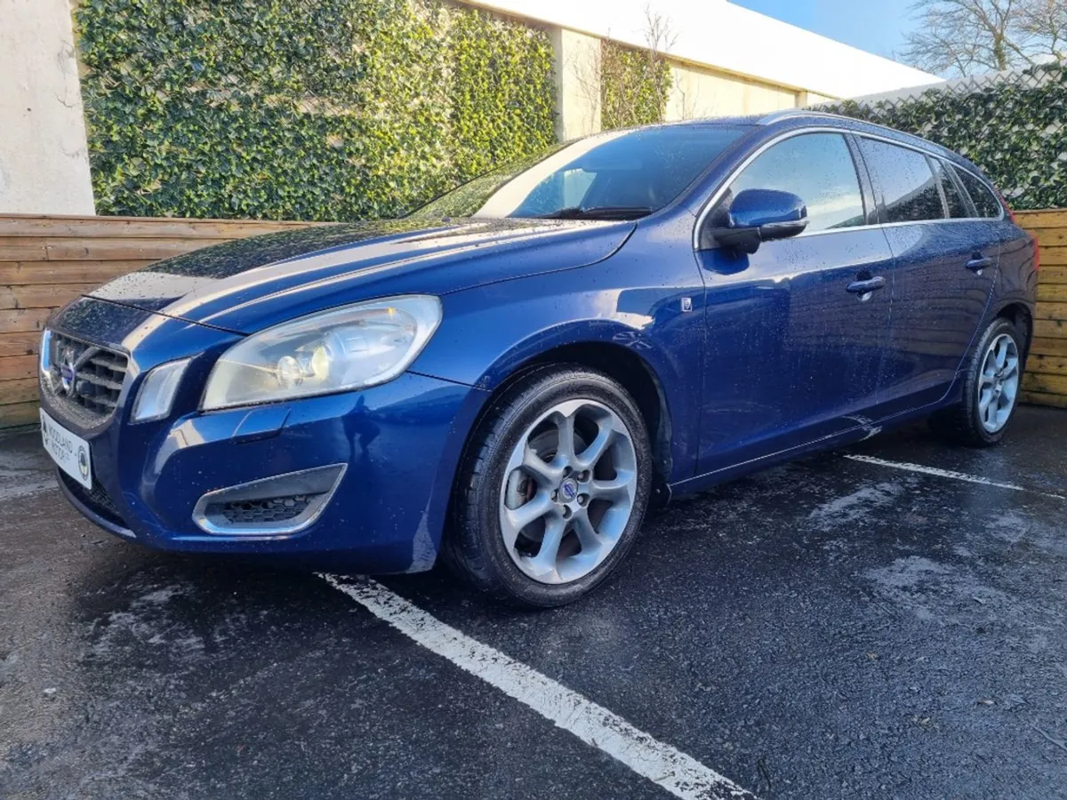 Volvo V60 1.6 T4 Auto / Ocean Race Edtion TOP Spe