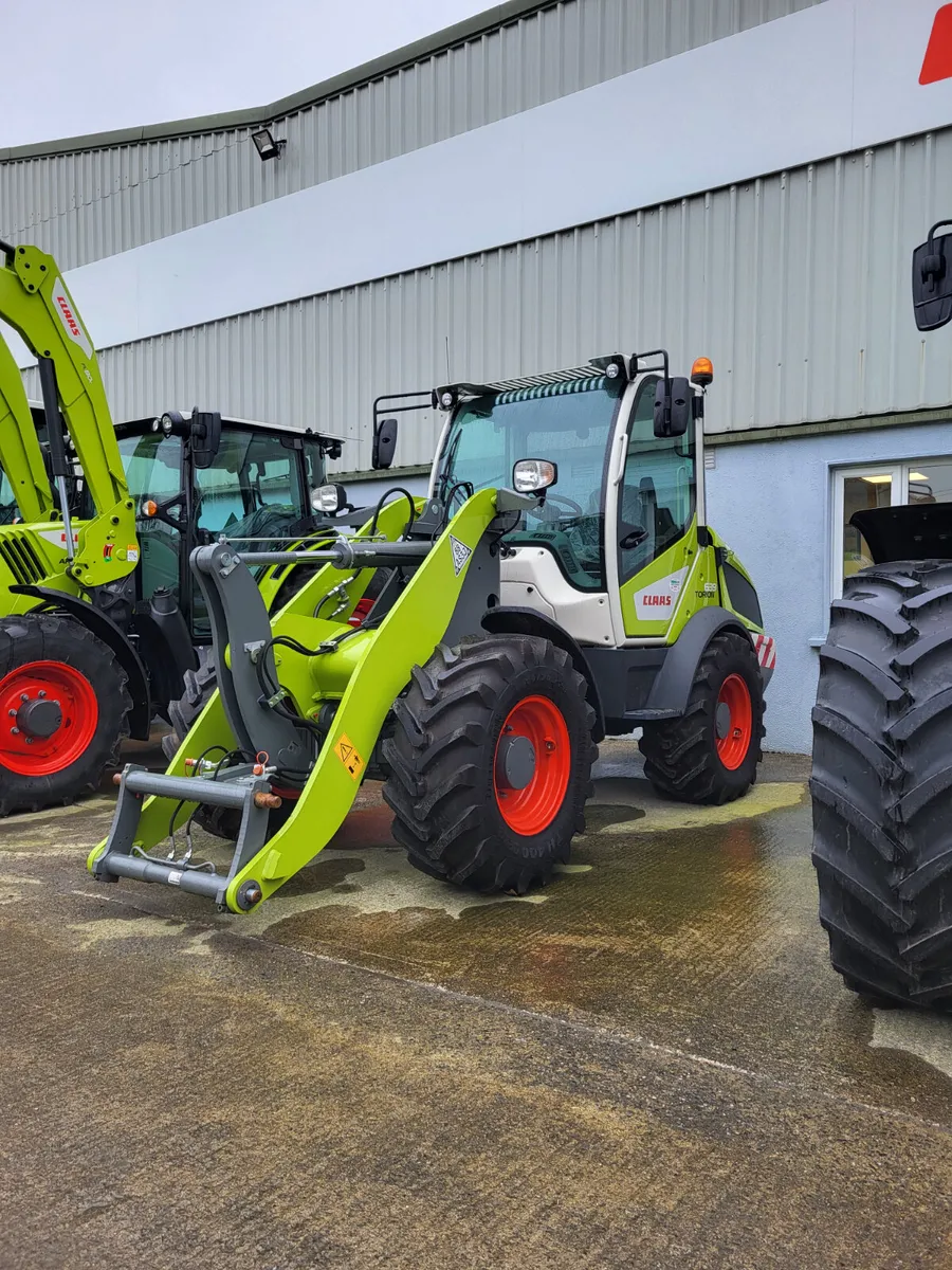 NEW Claas Torion 639 - Image 1