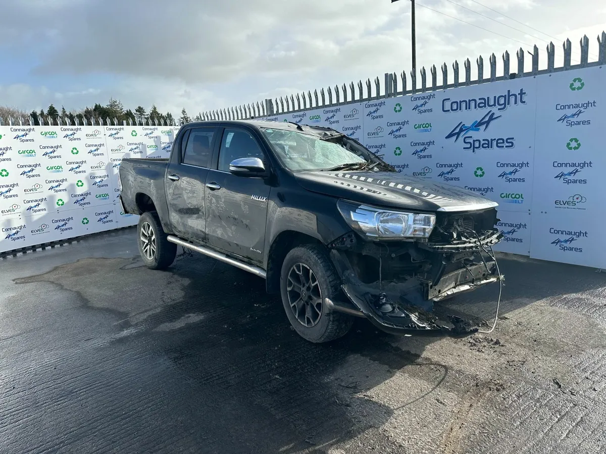 2017 TOYOTA HILUX 2.4M JUST IN FOR BREAKING - Image 1