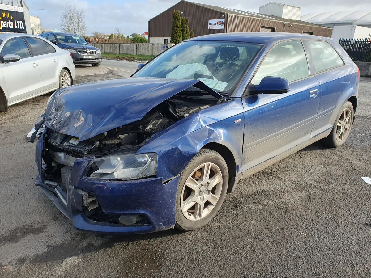 12 AUDI A3  1.6 TDI S-TRONIC FOR BREAKING - Image 1