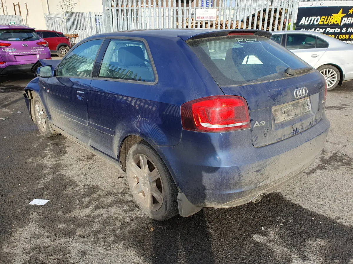 12 AUDI A3  1.6 TDI S-TRONIC FOR BREAKING - Image 4