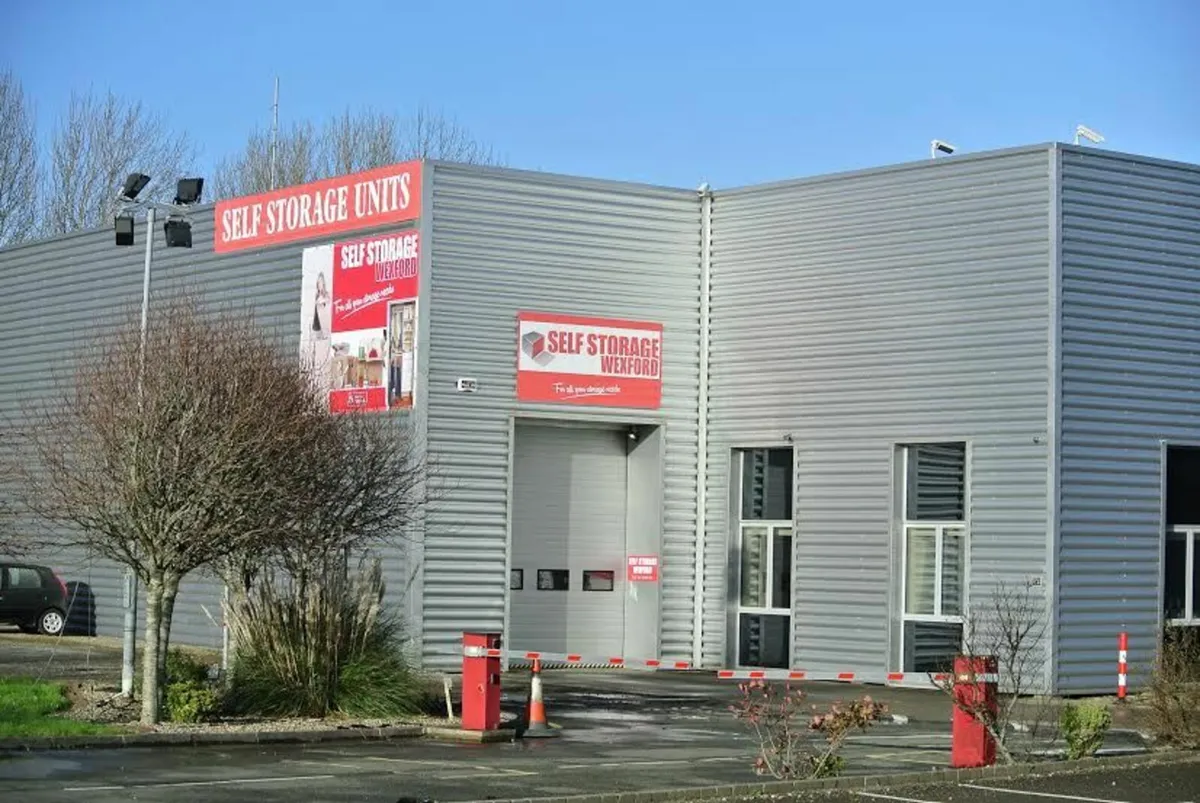 storage units - Image 1