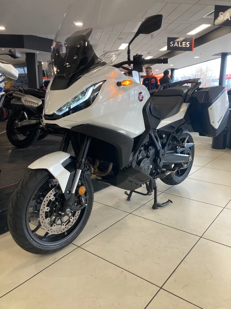 Honda NT1100 DCT**Ex Demo** - Image 4